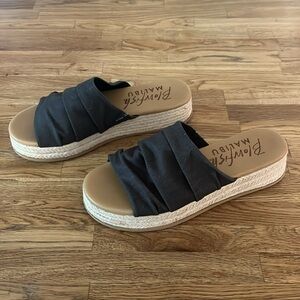 NWT Blowfish Malibu Marshlo Black Sandals